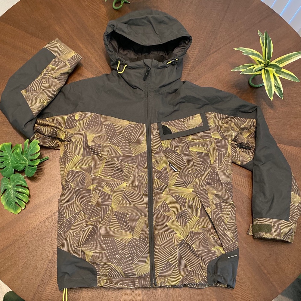 Snowboarding jacket